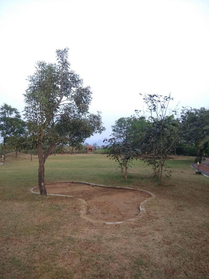 Parishreya Holiday Home Lonavala Buitenkant foto